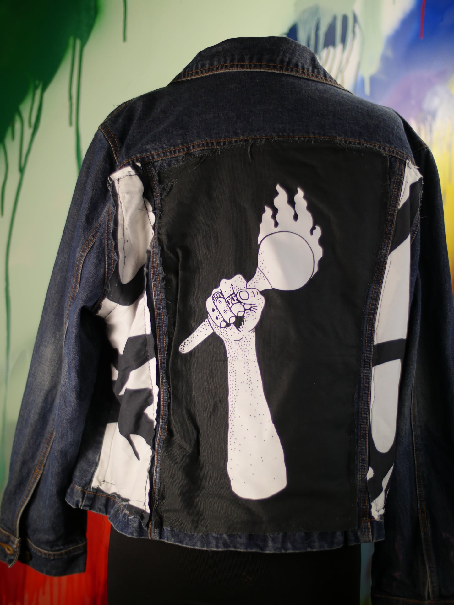 Zeta jacket with graffiti fabric border